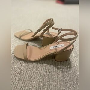 Steve Madden Tan Heels